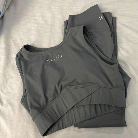 Halio set in grey - Picture 1 of 5